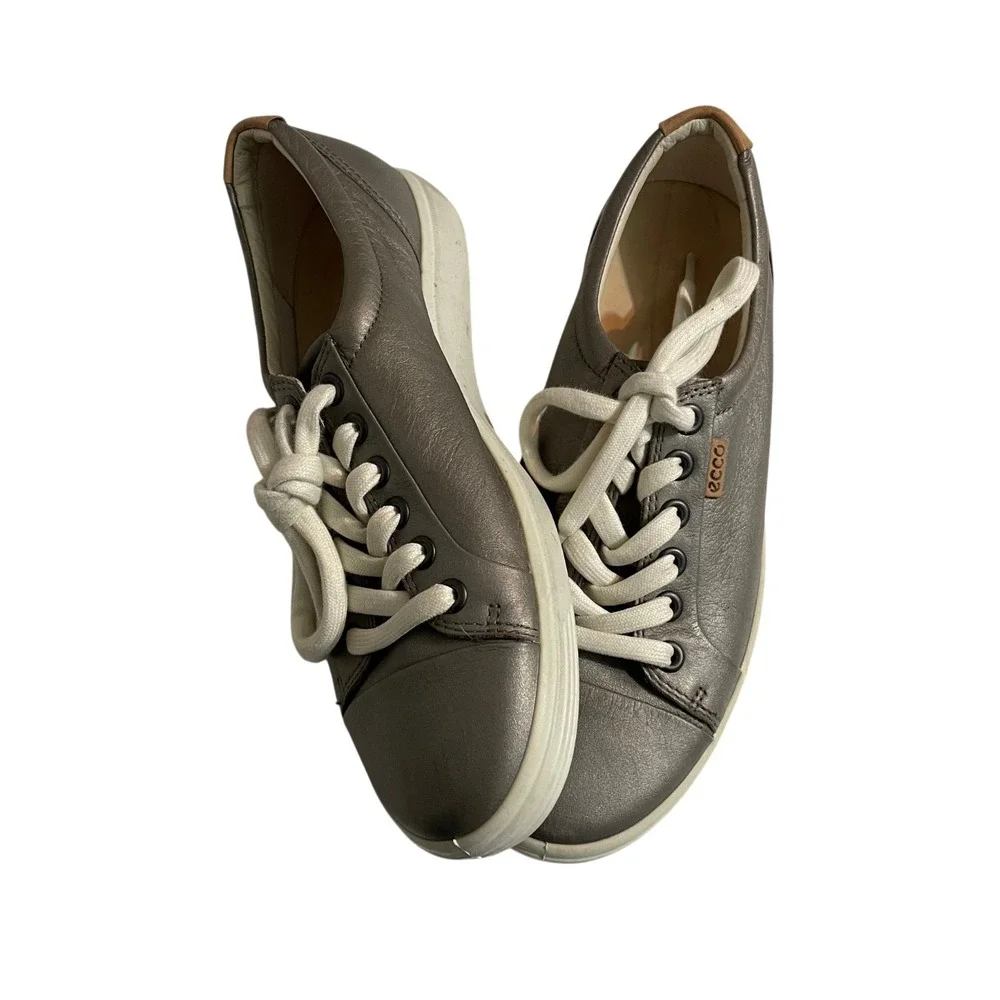 ECCO Women's 6 Soft 7 Sneaker Leather Walking Shoe Lace Up Metallic Stone